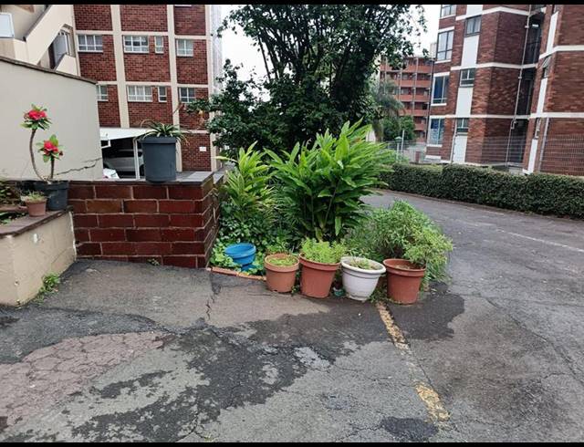 2 BEDROOM PROPERTY TO RENT IN ESSENWOOD